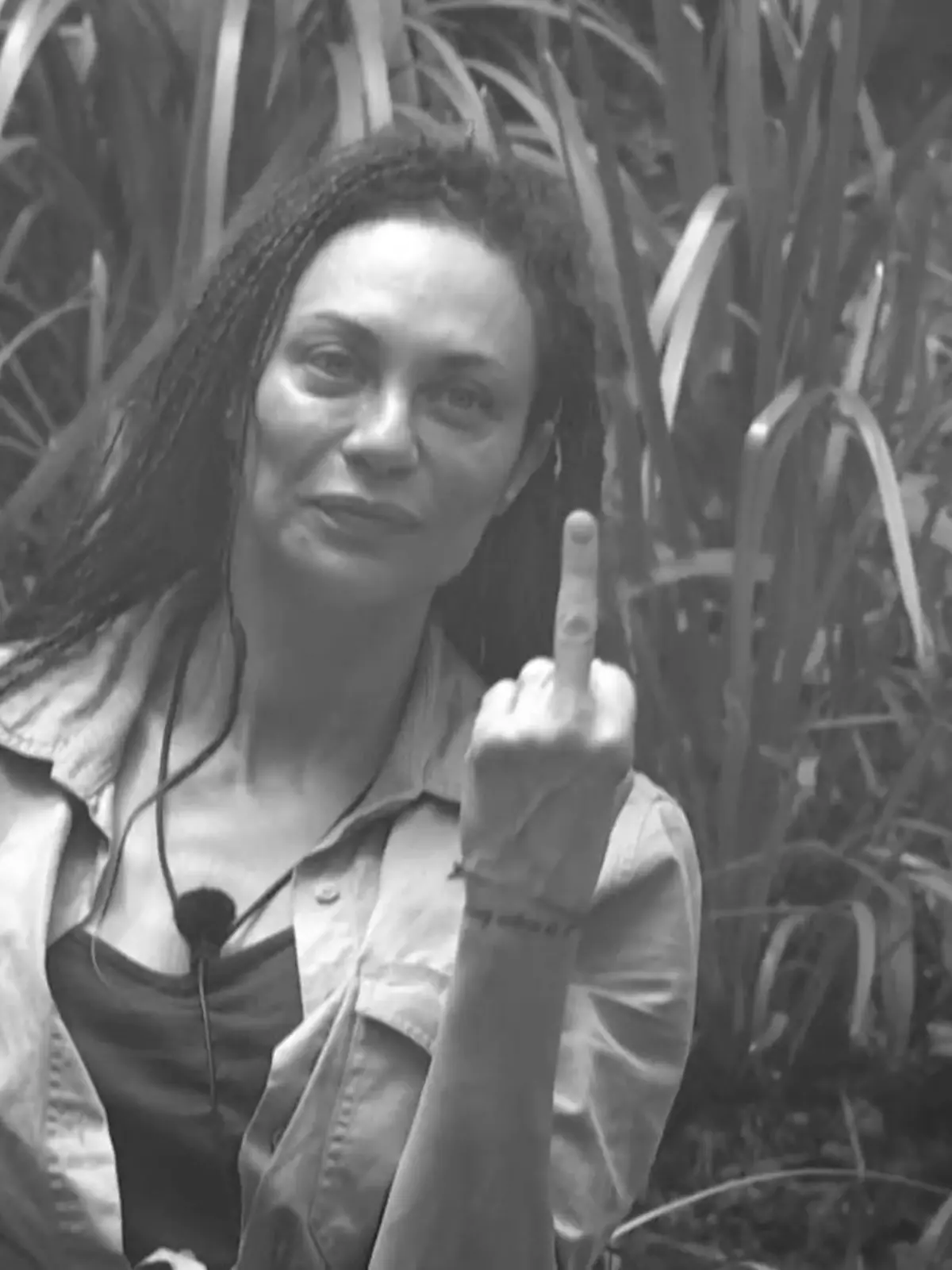 Lilly Becker zeigt ihren Mitcampern, wie sie damals drauf war