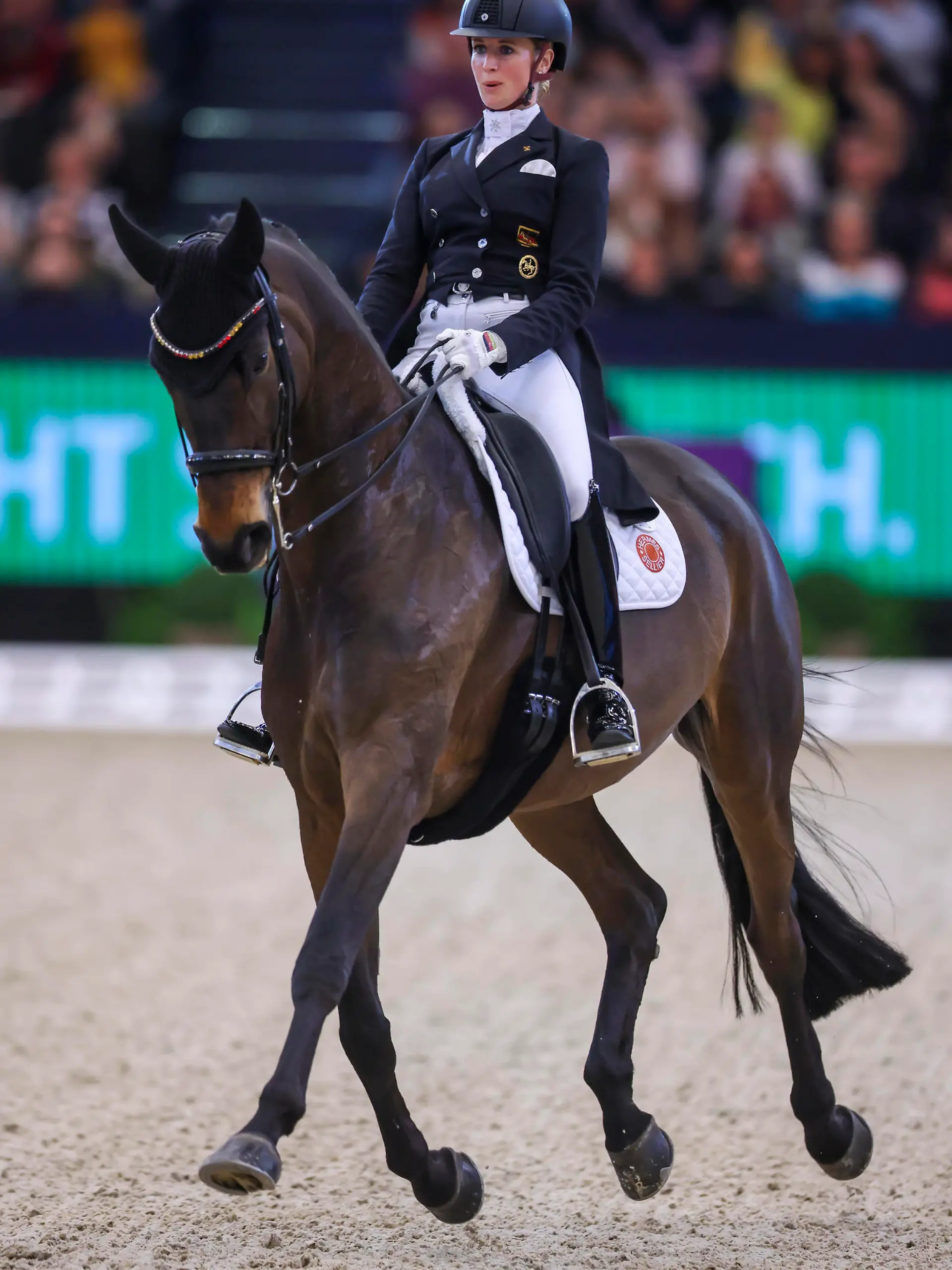 09.04.2022, Sachsen, Leipzig: Jessica von Bredow-Werndl aus Deutschland reitet auf TSF Dalera BB in der Kür im Fei Dressage World Cup Final auf der Leipziger Messe. Foto: Jan Woitas/dpa +++ dpa-Bildfunk +++