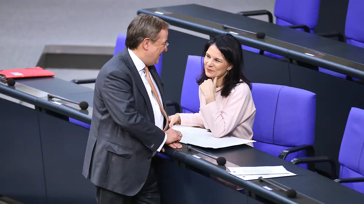 Armin Laschet und Annalena Baerbock feierten vor der umstrittenen Abstimmung.