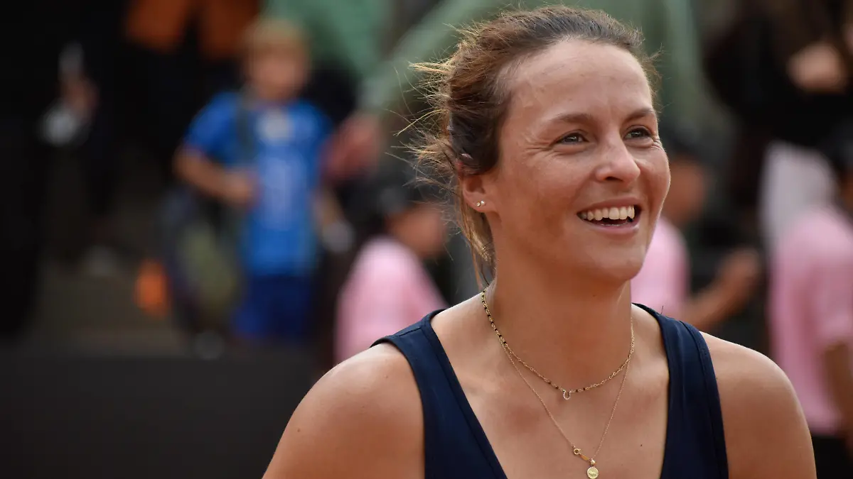  April 10, 2022, Bogota, Cundinamarca, Colombia: Tatjana Maria from Germany during the final match against Brazilian Laura Pigossi at the Copa Colsanitas of the WTA, Tennis Damen Tournament in Bogota, Colombia, April 10, 2022. Tatjana was the winner of the WTA Colsanitas tournament. : /Long Visual Press Bogota Colombia - ZUMAvp1_ 0155272423st Copyright: xCristianxBayonax