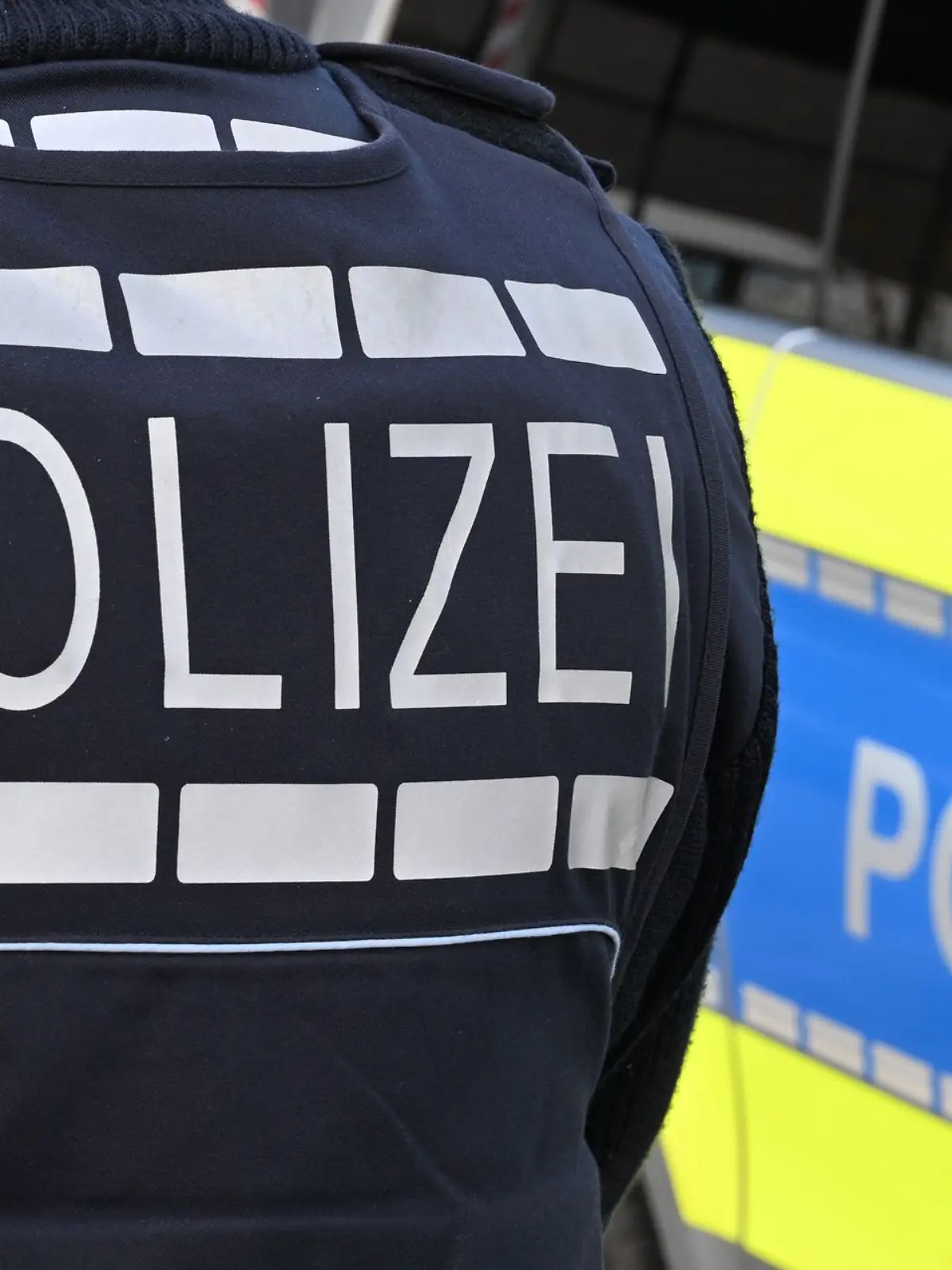 Bild zu: "Teenager prügeln mit Knüppel auf Zehnjährige ein "