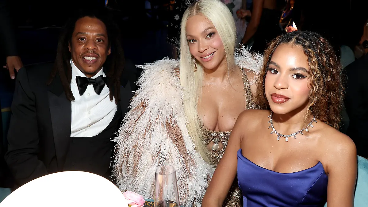 Jay-Z, Beyoncé und Tochter Blue Ivy bei der Grammy-Verleihung 2025.