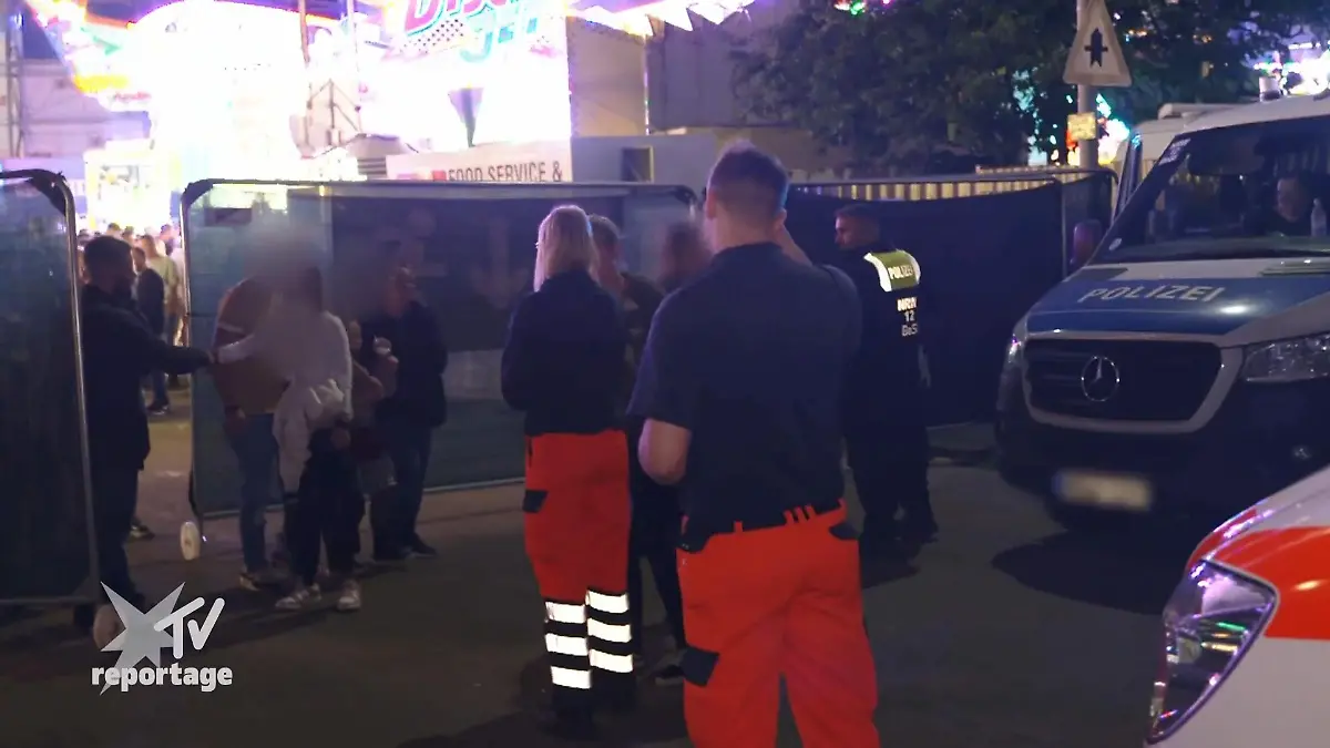Ein Kind mit Diabetes und Unterzuckerung braucht Hilfe DRK-Einsatz auf der Kirmes