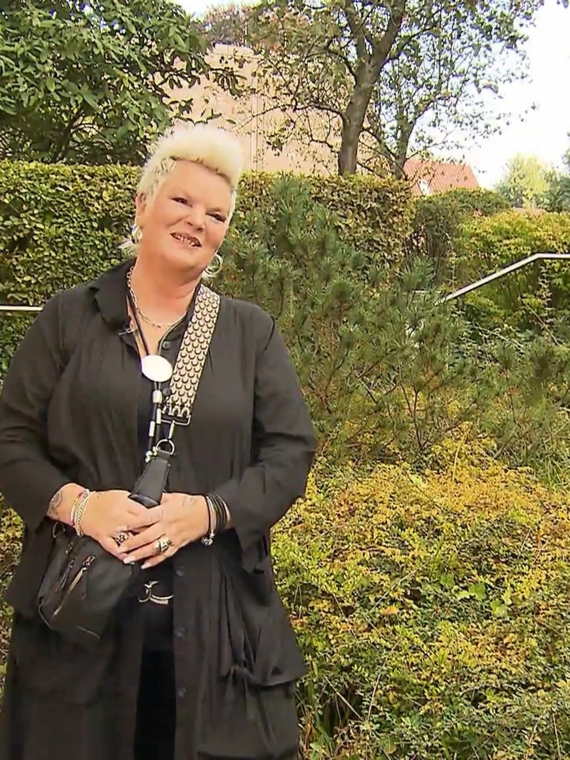 Bild zu: "Guido tauft sie "die heißeste Olle ever""
