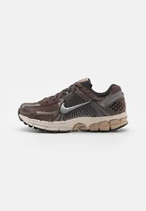 Nike – Zoom Vomero 5