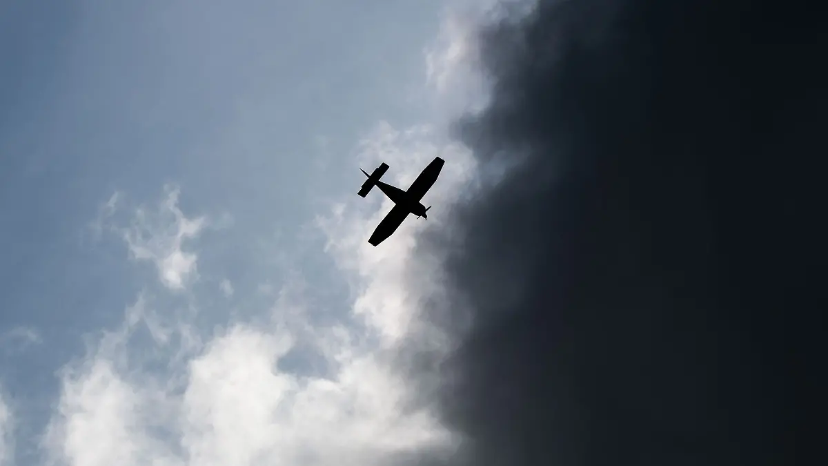 Ein Kleinflugzeug ist vom Radar verschwunden. (Symbolbild)