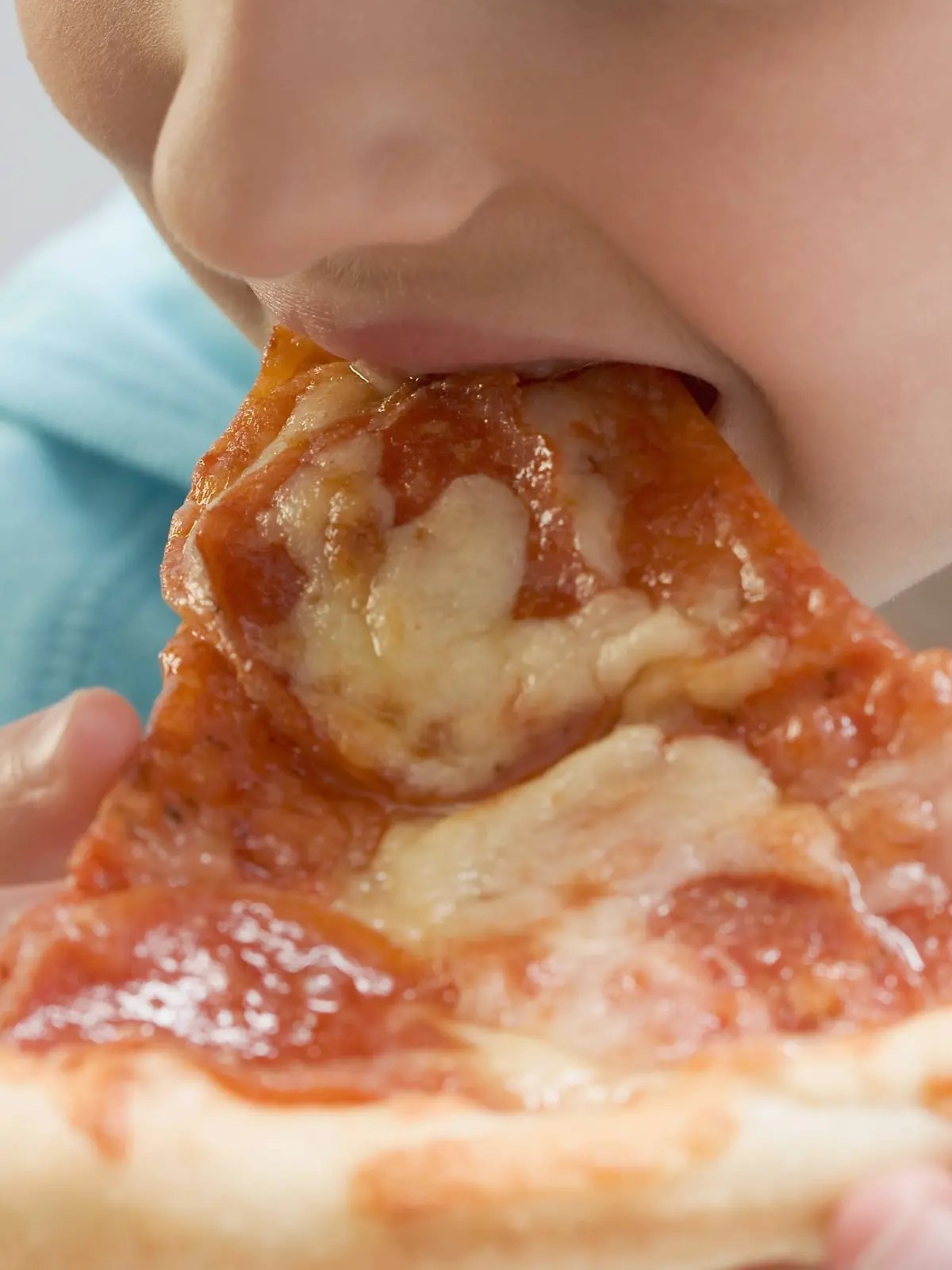 Polizei greift Fünfjährigen auf - und serviert auf dem Revier Pizza.