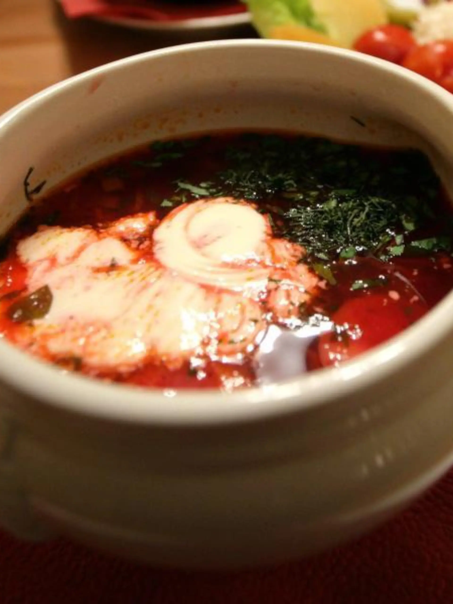 Die kräftige Suppe gehört in Russland schon seit Jahrhunderten zu den beliebtesten Gerichten. Foto: Johannes Eisele