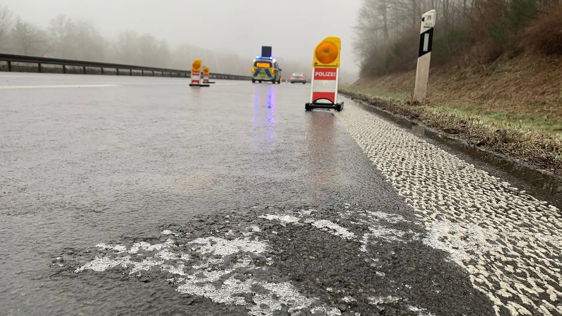 Die A4 ist aktuell zwischen Engelskirchen und Overath ist aktuell gesperrt.
