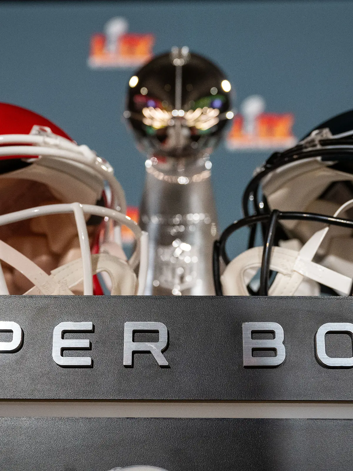 Beim Super Bowl 2025 treffen die Kansas City Chiefs auf die Philadelphia Eagles