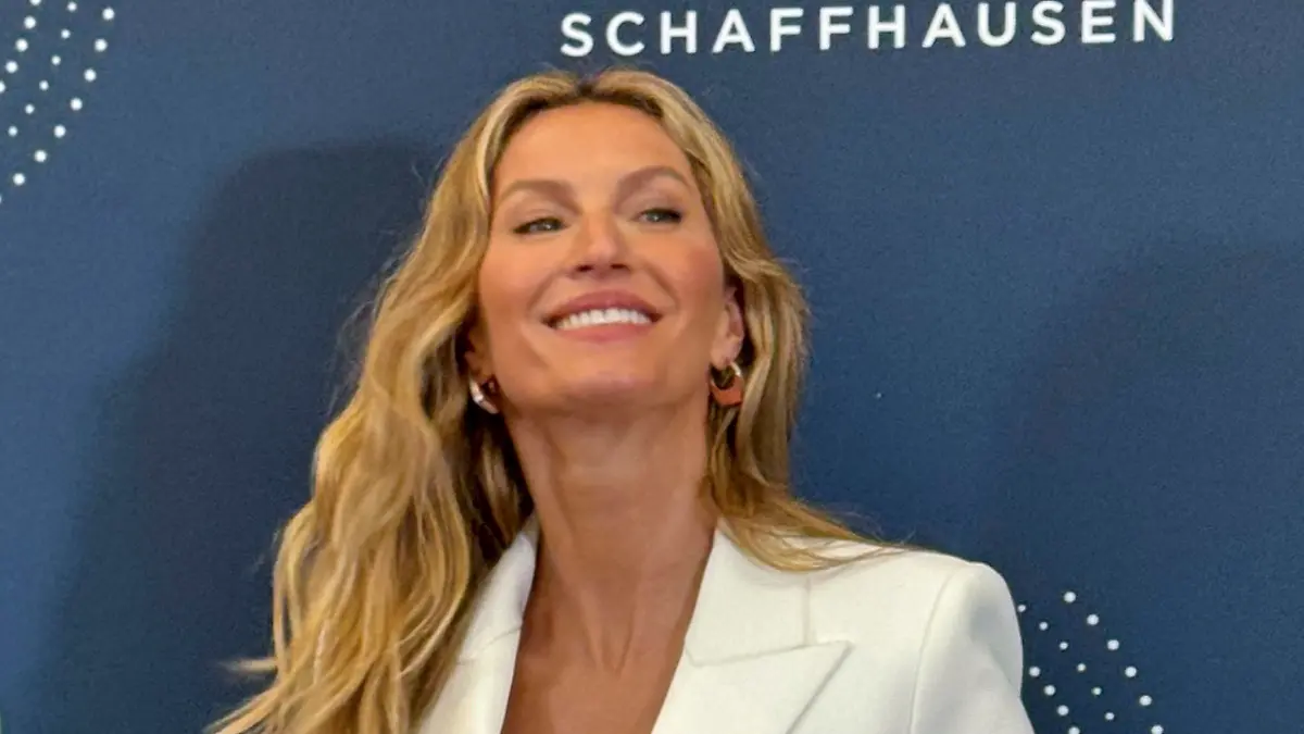Gisele Bündchen strahlt