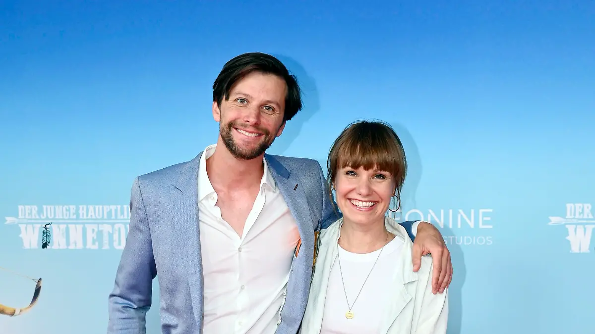Jonathan Beck und Isabell Stern bei der Premiere des Kinofilms ‘Der Junge Häuptling Winnetou’ im Mathäser Filmpalast. München, 07.08.2022.
