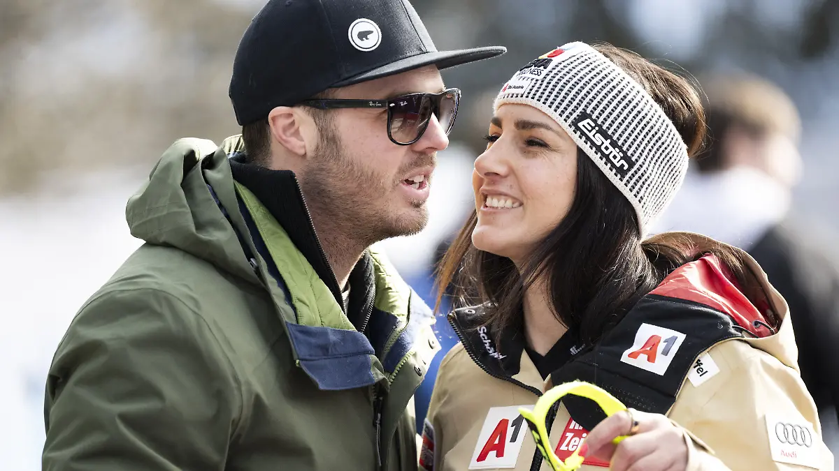 Stephanie Venier aus Österreich, rechts, mit ihrem Freund Christian Walder