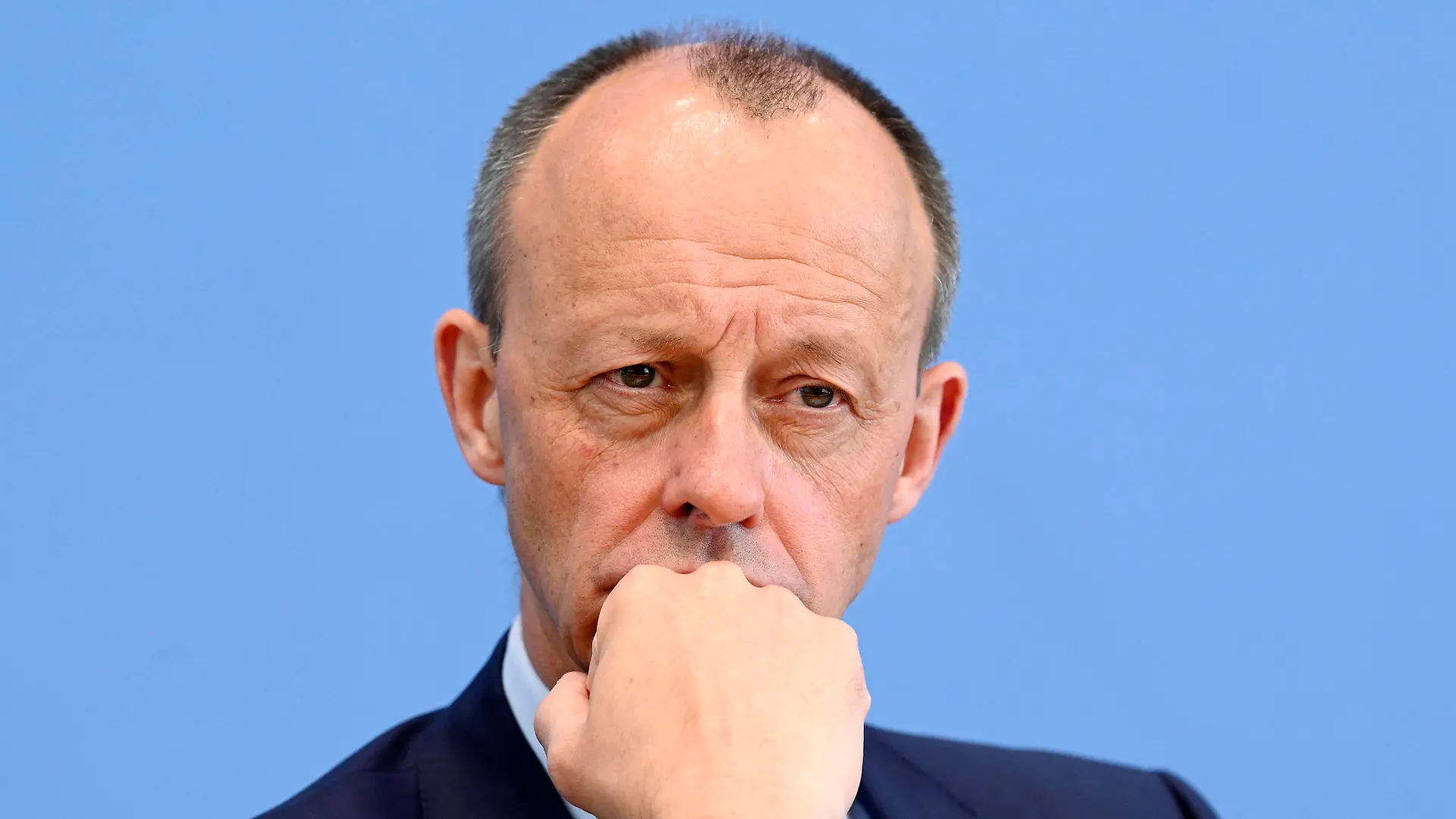  Friedrich Merz bei der Pressekonferenz zur Klage gegen das zweite Nachtragshaushaltsgesetz 2021 im Haus der Bundespressekonferenz. Berlin, 08.04.2022 *** Friedrich Merz at the press conference on the complaint against the second supplementary budget law 2021 in the House of the Federal Press Conference Berlin, 08 04 2022 Foto:xF.xKernx/xFuturexImage