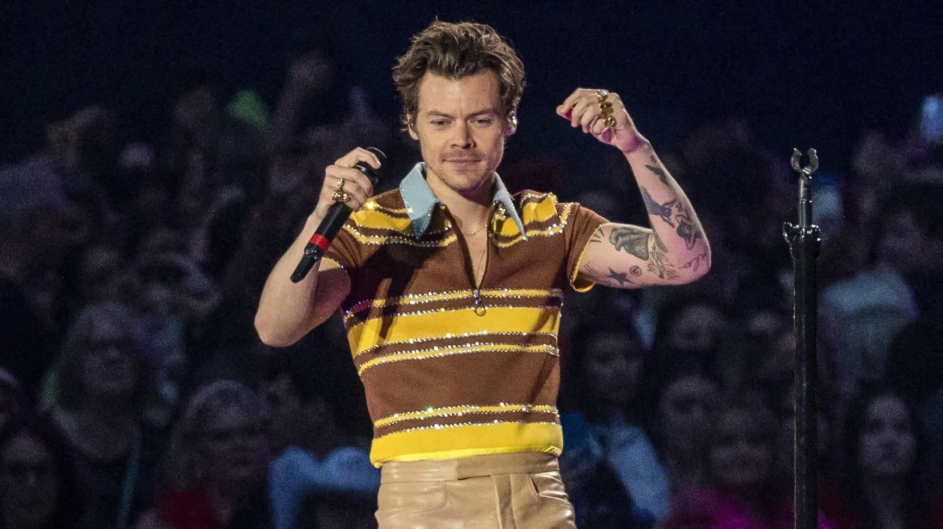 **DO NOT CREDIT IMAGES** Harry Styles performs live at Coventry Building Society Arena on the first night of his world tour Love On Tour Featuring: Harry Styles Where: Coventry, United Kingdom When: 22 May 2023 Credit: NO CREDIT PUBLICATIONxNOTxINxUKxFRA Copyright: xx 52748714