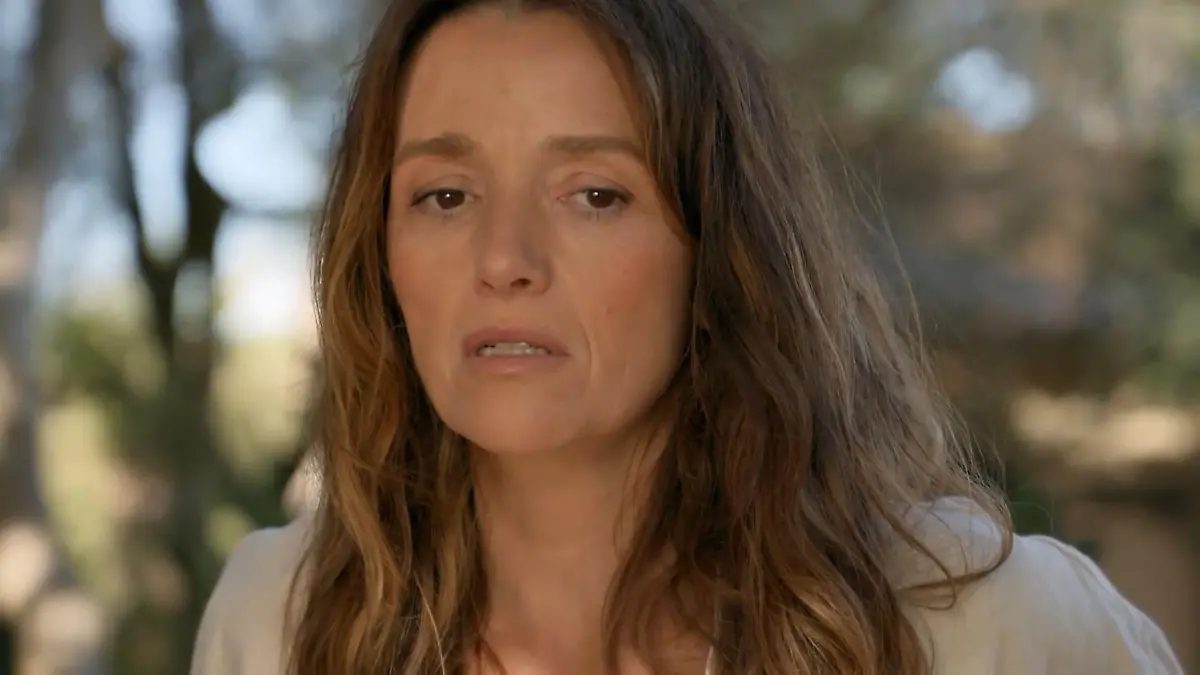 AWZ-Folge vom 18.02.25 auf RTL+: Jenny gesteht Ingo, die Eishalle  angezündet zu haben