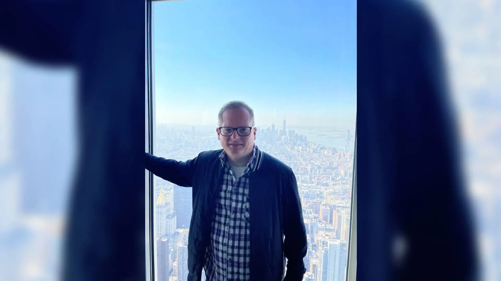 RTL-Reporter Markus Peggen auf dem Empire State Building.