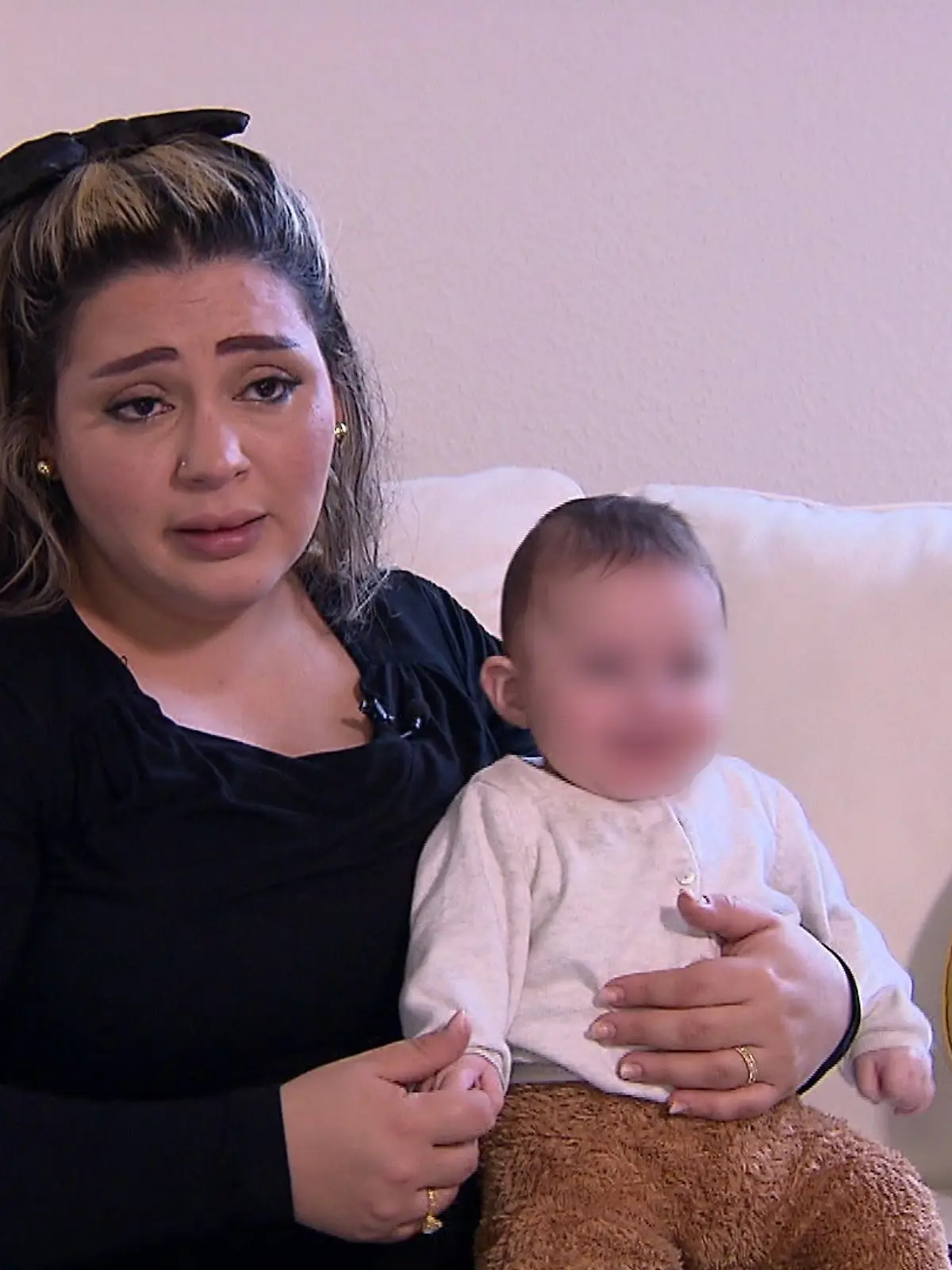 Vermieter lässt Mutter mit zwei Kindern bibbern.