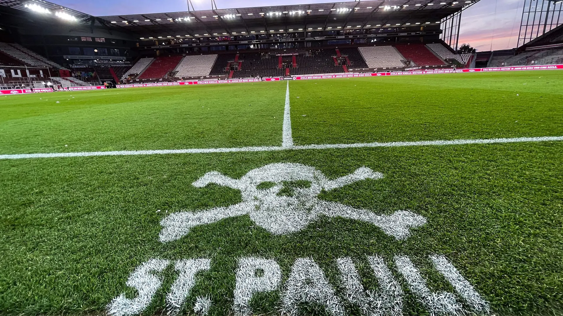 Der FC St. Pauli trauert um einen langjährigen Fan.
