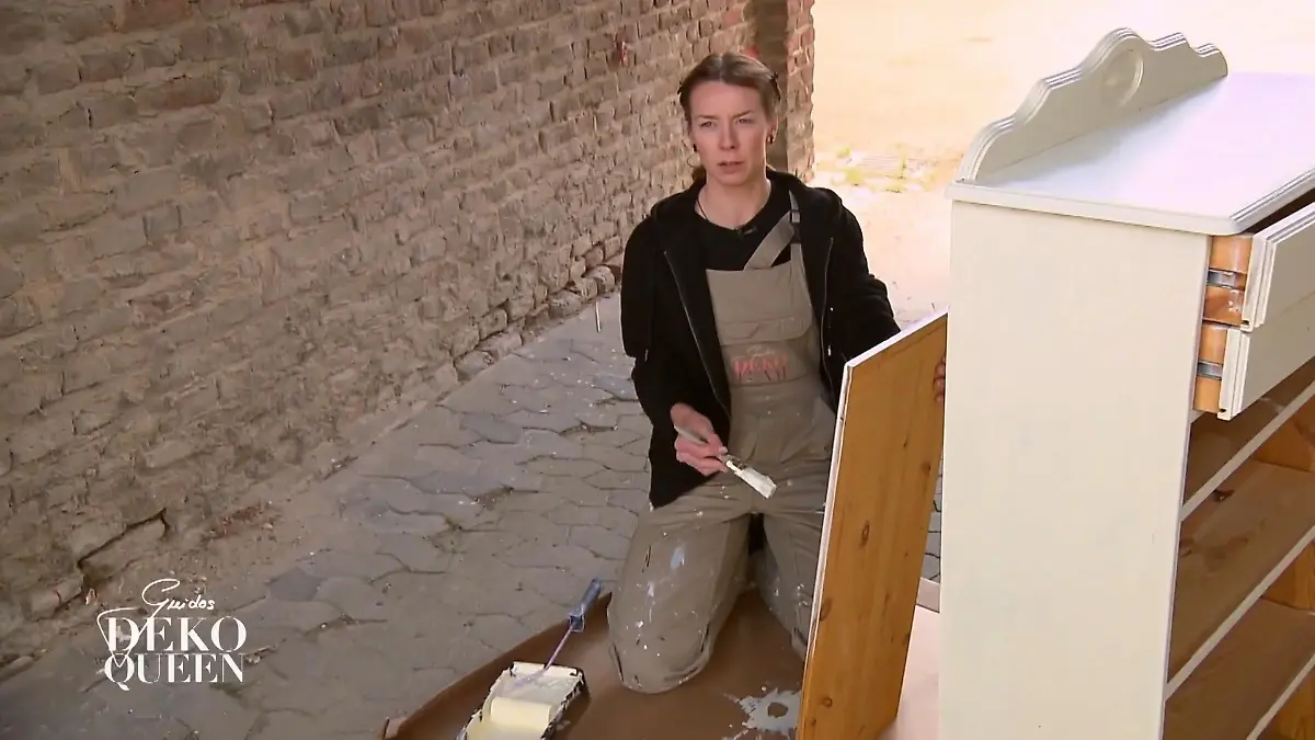 Dekogirl Jenny weiß genau, wie's geht! „Erstmal die Kanten“