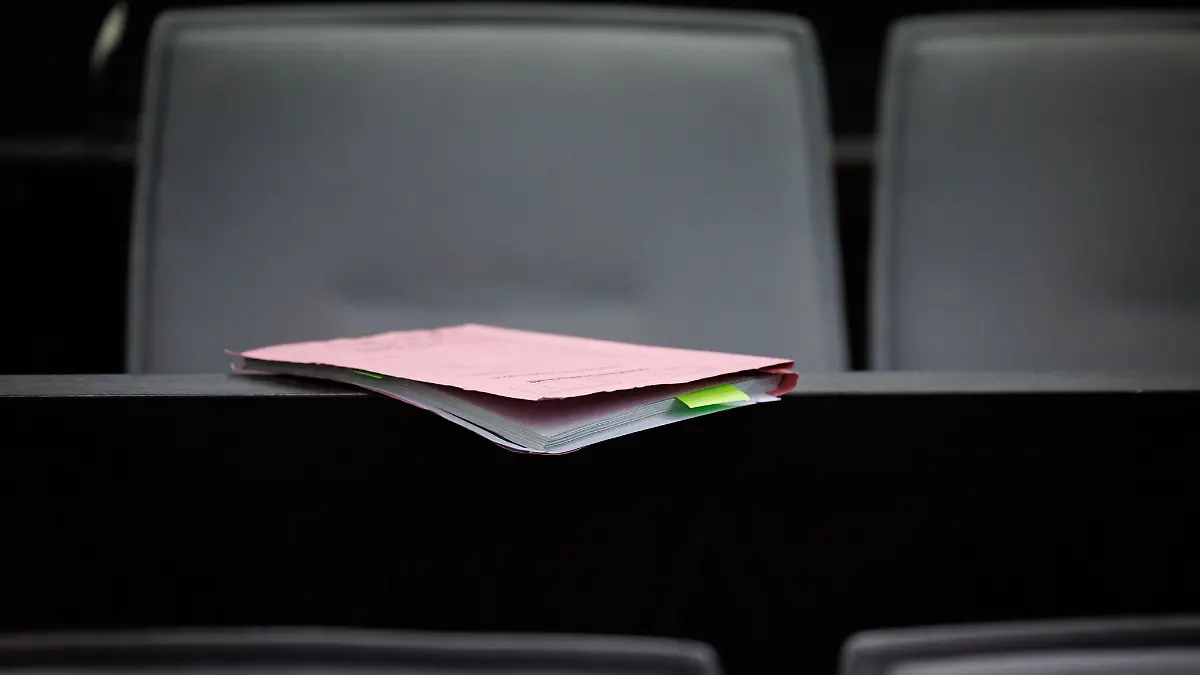 Sogenannte «Cold Cases» werden regelmäßig Jahre später neu bearbeitet - dieses Mal mit Erfolg. (Symbolbild)