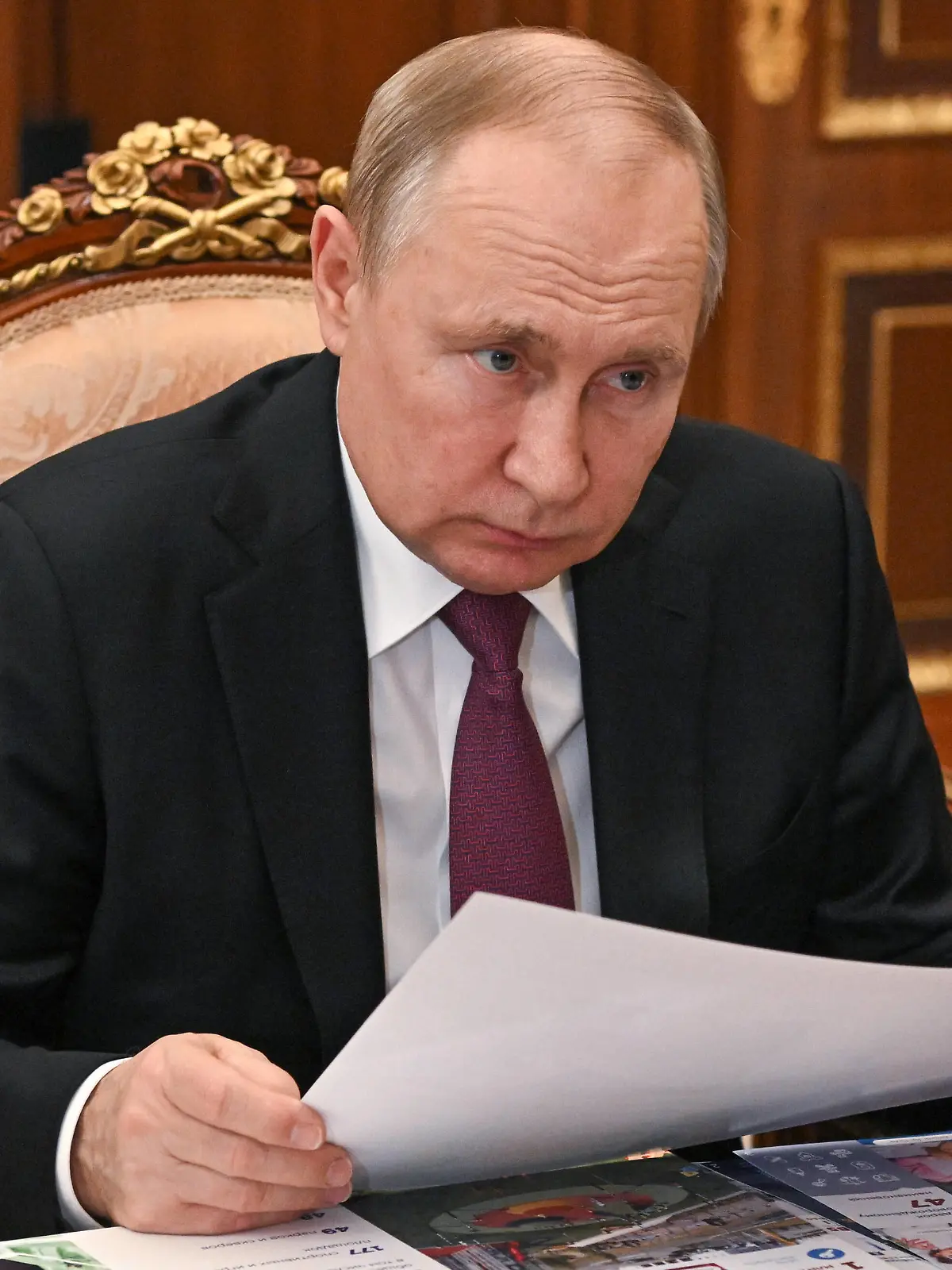 MOSCOW, RUSSIA - MARCH 21, 2022: Russia s President Vladimir Putin looks on during a meeting with Dmitry Artyukhov, governor of the Yamalo-Nenets Autonomous Area, at Moscow s Kremlin. Mikhail Klimentyev/Russian Presidential Press and Information Office/TASS PUBLICATIONxINxGERxAUTxONLY TS128AC8 