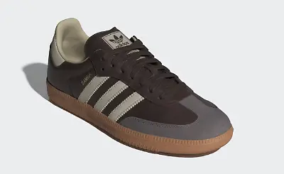 Adidas-Samba in Braun