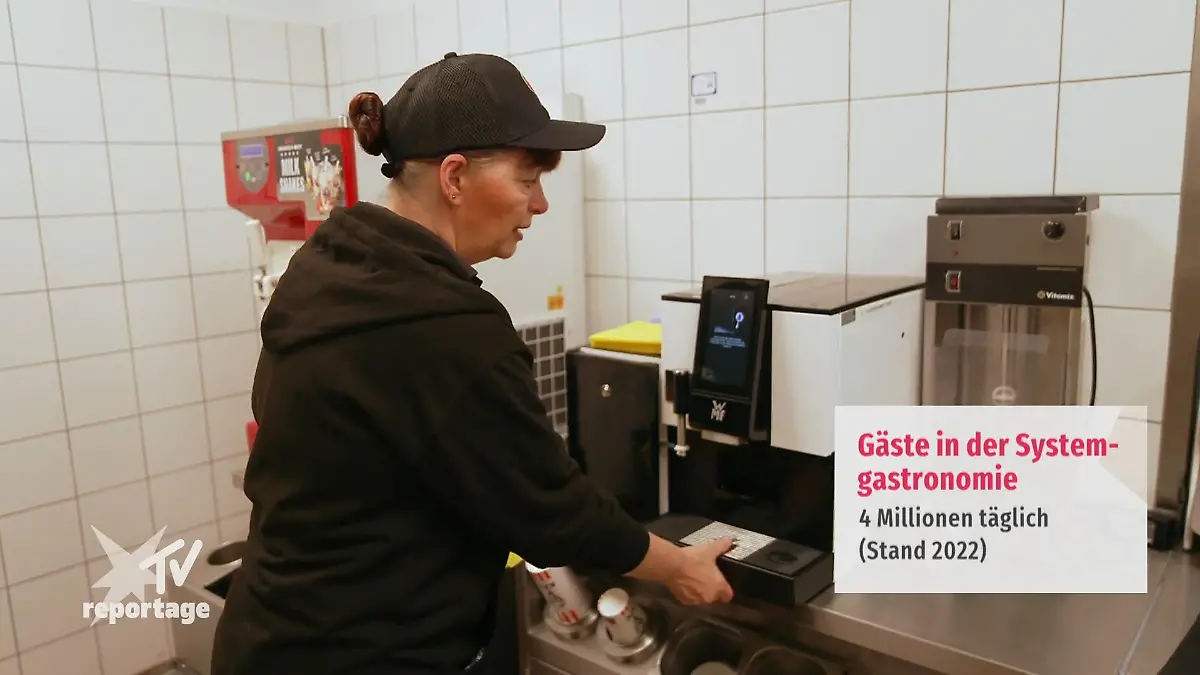 Jeder Handgriff muss sitzen Hinter den Kulissen bei KFC