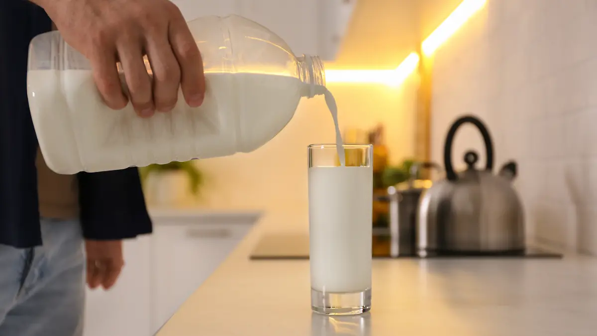 Mann landet nach Vollmilch-Überdosis auf Intensivstation