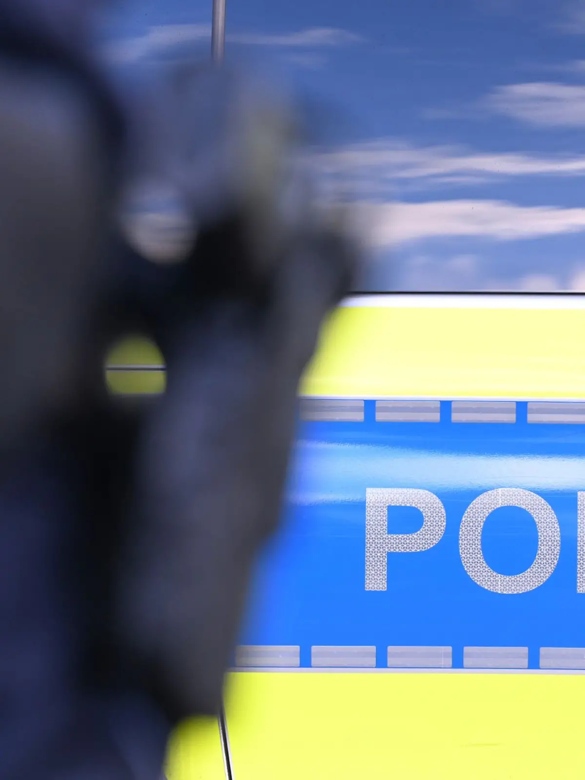 Bild zu: "Schülern in Gefahr? Polizei nimmt mutmaßlichen Gefährder (17) fest "