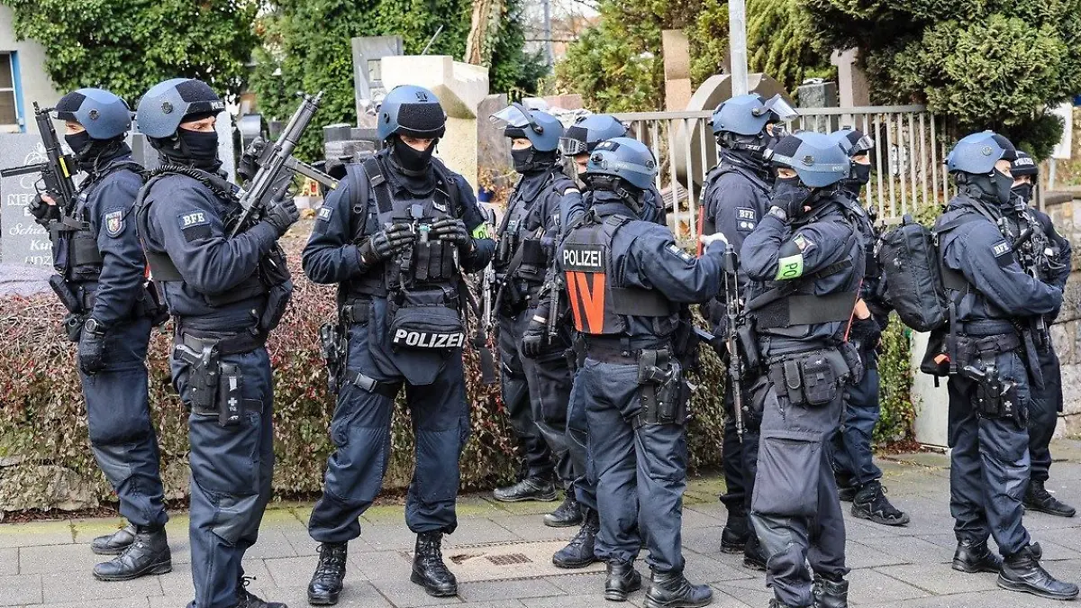 epi_225281097_DPA BF_dpa 5FB49800D26B5792.jpg_Polizei sucht in Hag.jpg