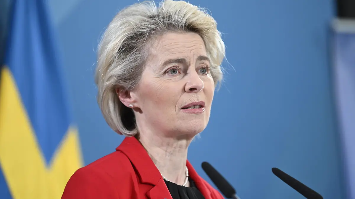 European Commission President Ursula von der Leyen speaks during a joint press conference with Sweden s Prime Minister Magdalena Andersson in Stockholm, Sweden on Thursday, April 7, 2022. STOCKHOLM SWEDEN x10080x *** European Commission President Ursula von der Leyen speaks during a joint press conference with Sweden s Prime Minister Magdalena Andersson in Stockholm, Sweden on Thursday, April 7, 2022 STOCKHOLM SWEDEN x10080x, PUBLICATIONxNOTxINxDENxNORxSWExFIN Copyright: xFredrikxSandberg/TTx SWEDEN URSULA VON DER LEYEN