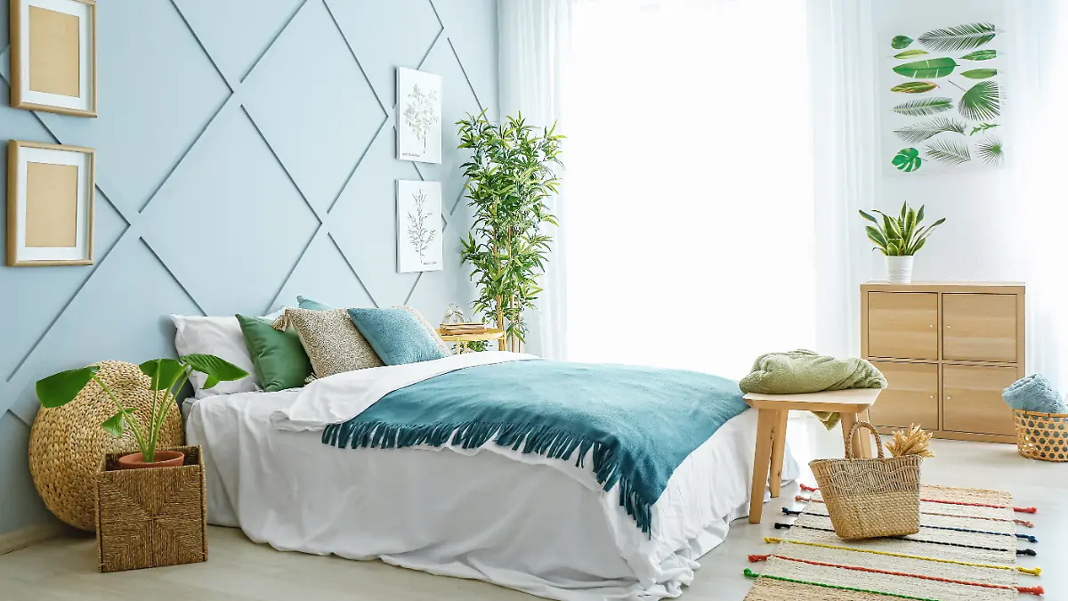 Für Schlafzimmer eignen sich am besten neutrale Farben, sowie auf Blau, Grün oder Pastell. 