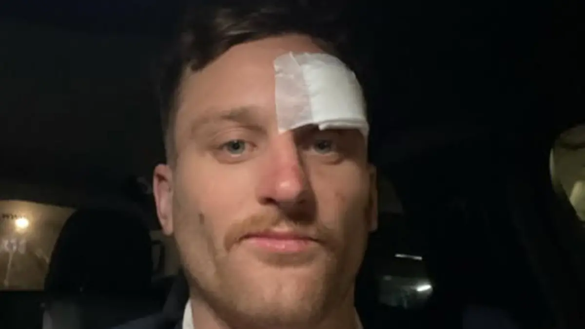 Kopfverletzung Eishockey-Spieler Dane Fox
