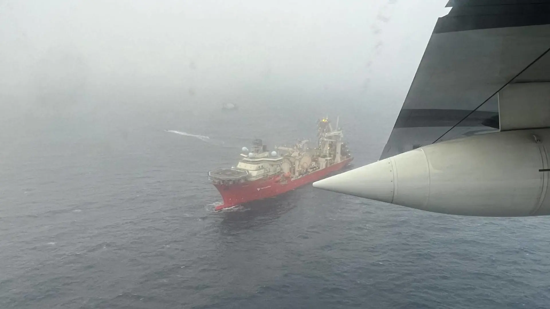 This image shows the Bahamian research vessel, Deep Energy helping search for the submersible Titan on Tuesday 20June2023. Titan contains a crew of five, including British billionaire Hamish Harding, who were due to visit the wreck of the Titanic, the unsinkable ship which sunk in 1912. The U.S. Coast Guard, U.S. Navy, Canadian CoastnGuard and OceanGate Expeditions have established a unified command to search for the 21-foot submersible research vessel which went missing after losing contact with the Research Vessel Polar Prince on Sunday evening. Deep Energy arrived on the scene around 7 a.m. EDT on Tuesday and began remotely operated vehicle ROV operations. A C-130 crew from the Air National Guard 106th also arrived on PUBLICATIONxNOTxINxUKxFRA Copyright: xx 52829752