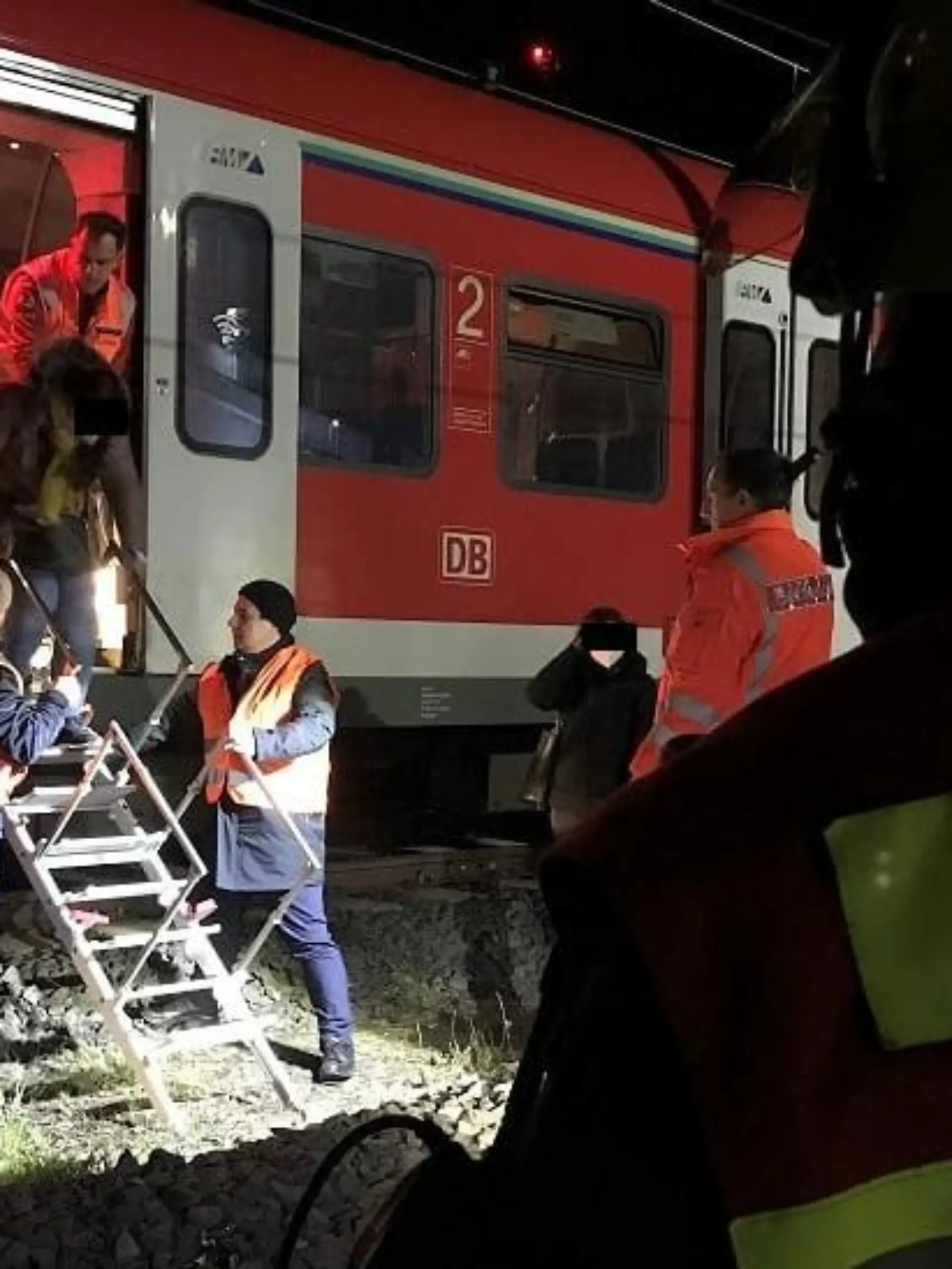 Evakuierung S-Bahn in Wiesbaden
