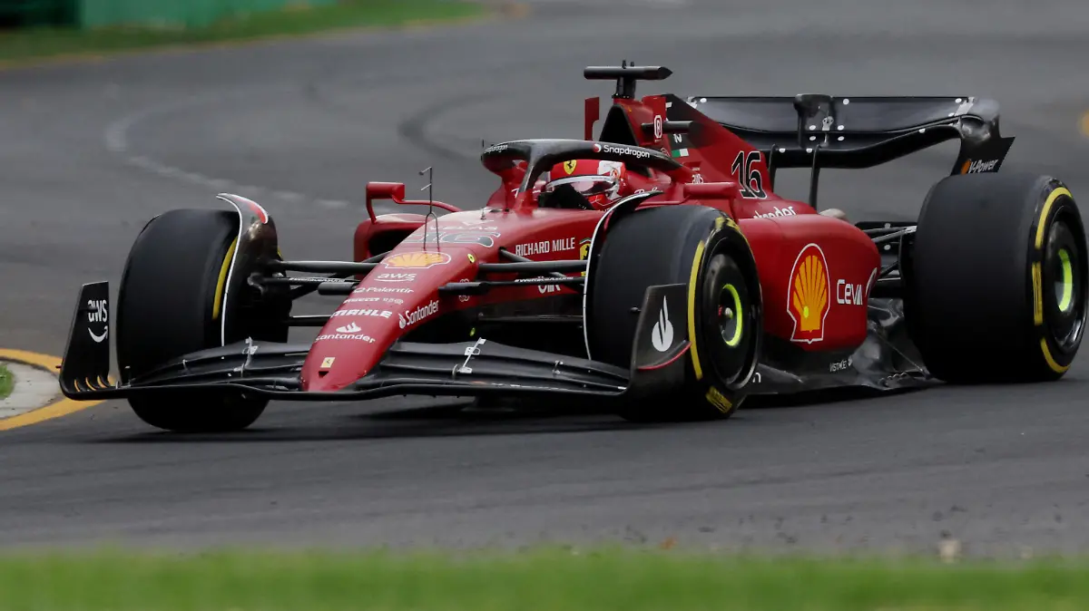Formula One F1 - Australian Grand Prix - Melbourne Grand Prix Circuit, Melbourne, Australia - April 7, 2022 Ferrari's Charles Leclerc in action during practice REUTERS/Martin Keep