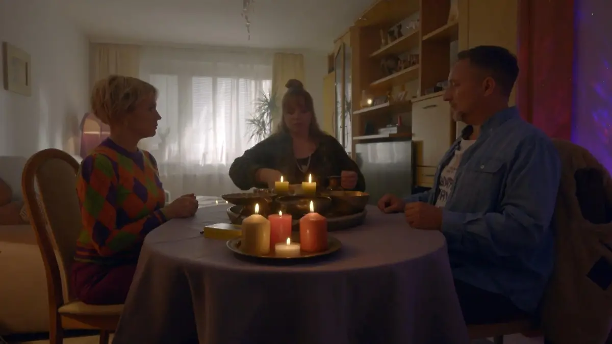 Yvonne und Michi lassen sich auf ein besonderes Abenteuer ein. 