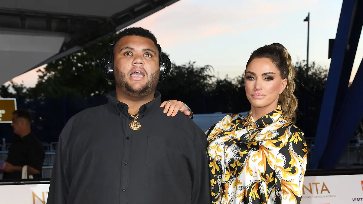 Harvey und Katie Price bei den National Television Awards 2021. 