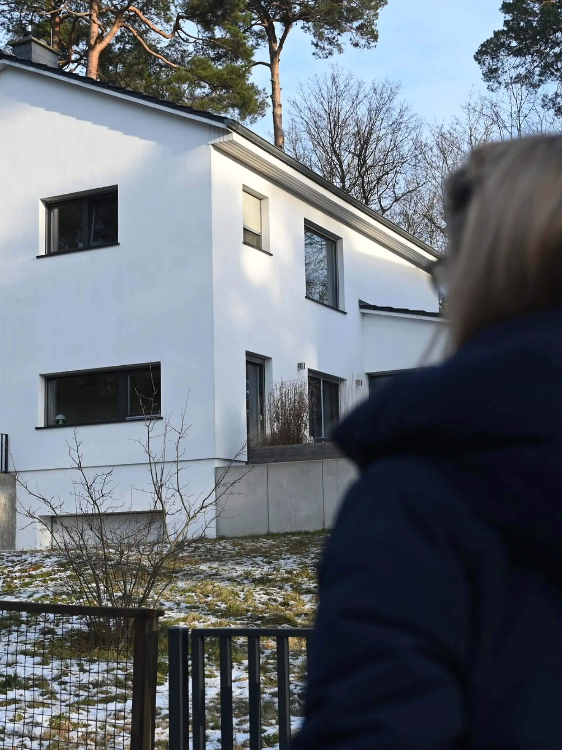 Bild zu: "Zwangsabriss abgewendet! Streit um Haus geht weiter"