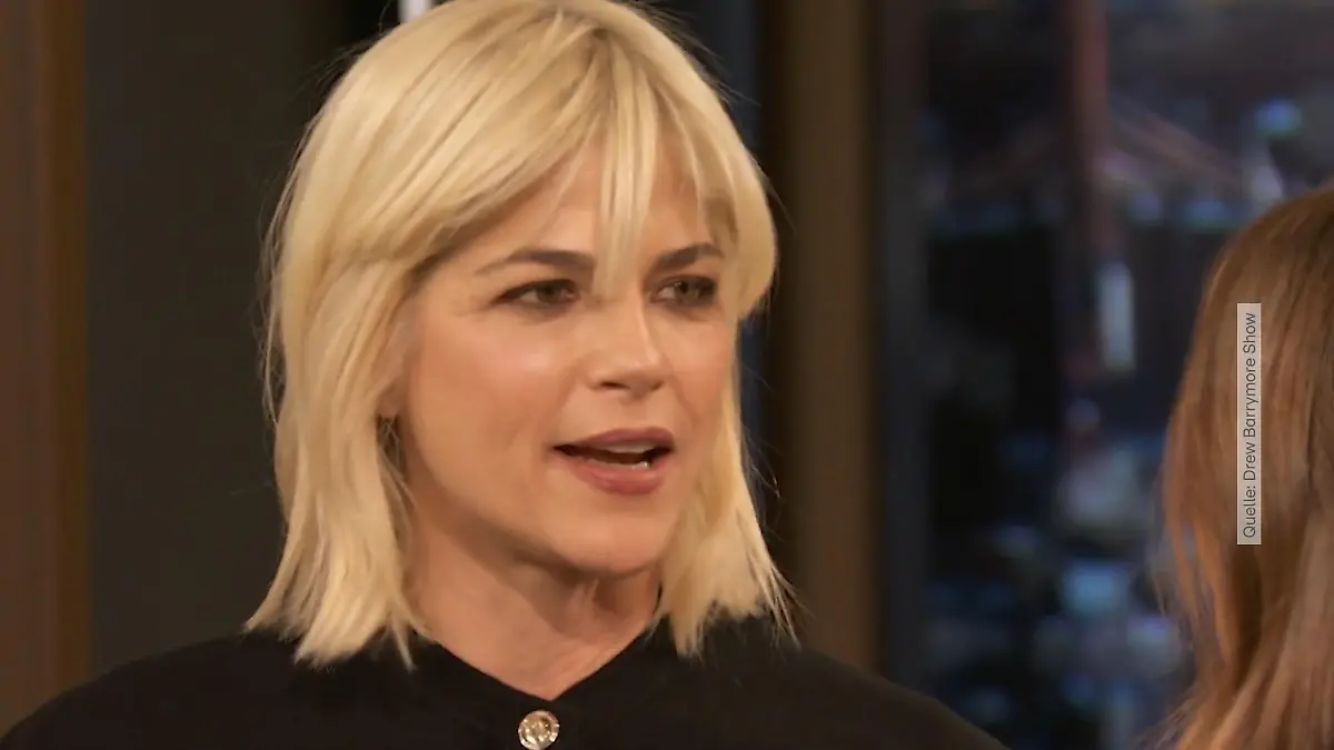 Warum der Weltstar fluchtartig Selma Blairs Haus verließ Dating-Drama mit Robbie Williams
