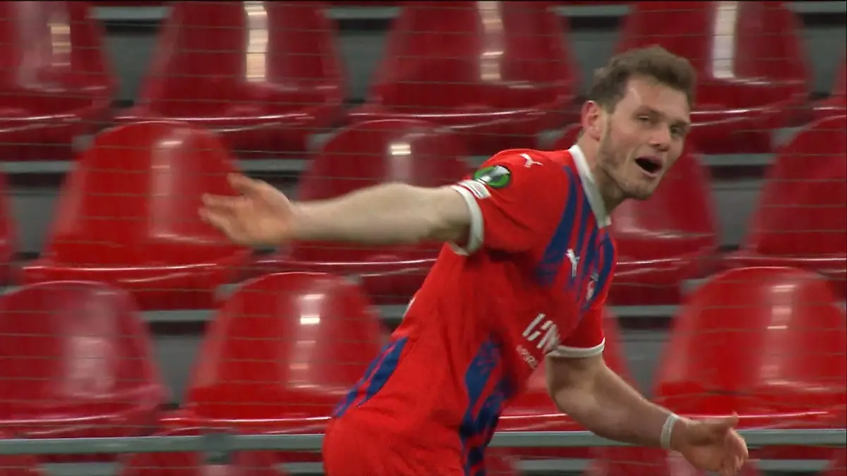 Spiel gedreht! 1. FC Heidenheim führt in Kopenhagen Conference League bei RTL