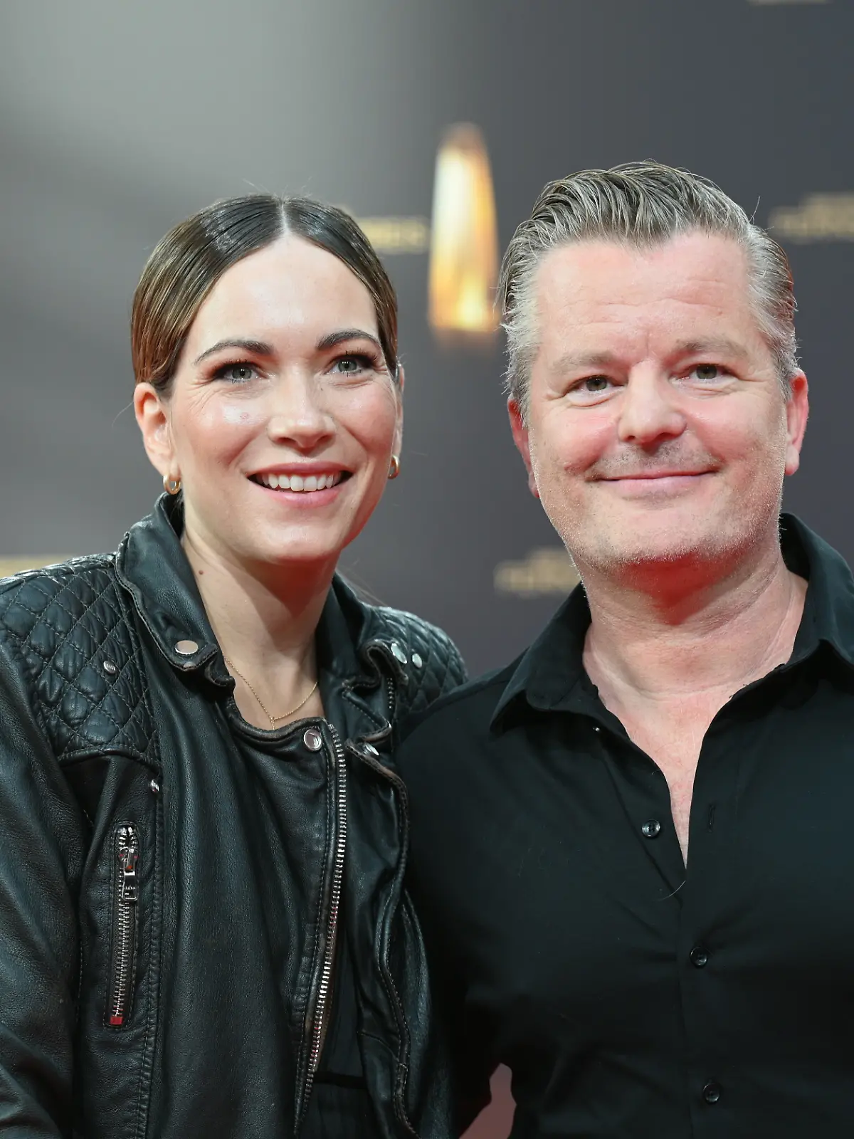 Schauspieler Andre Dietz und seine Ehefrau Shari Dietz beim Deutschen Fernsehpreis 2023. 