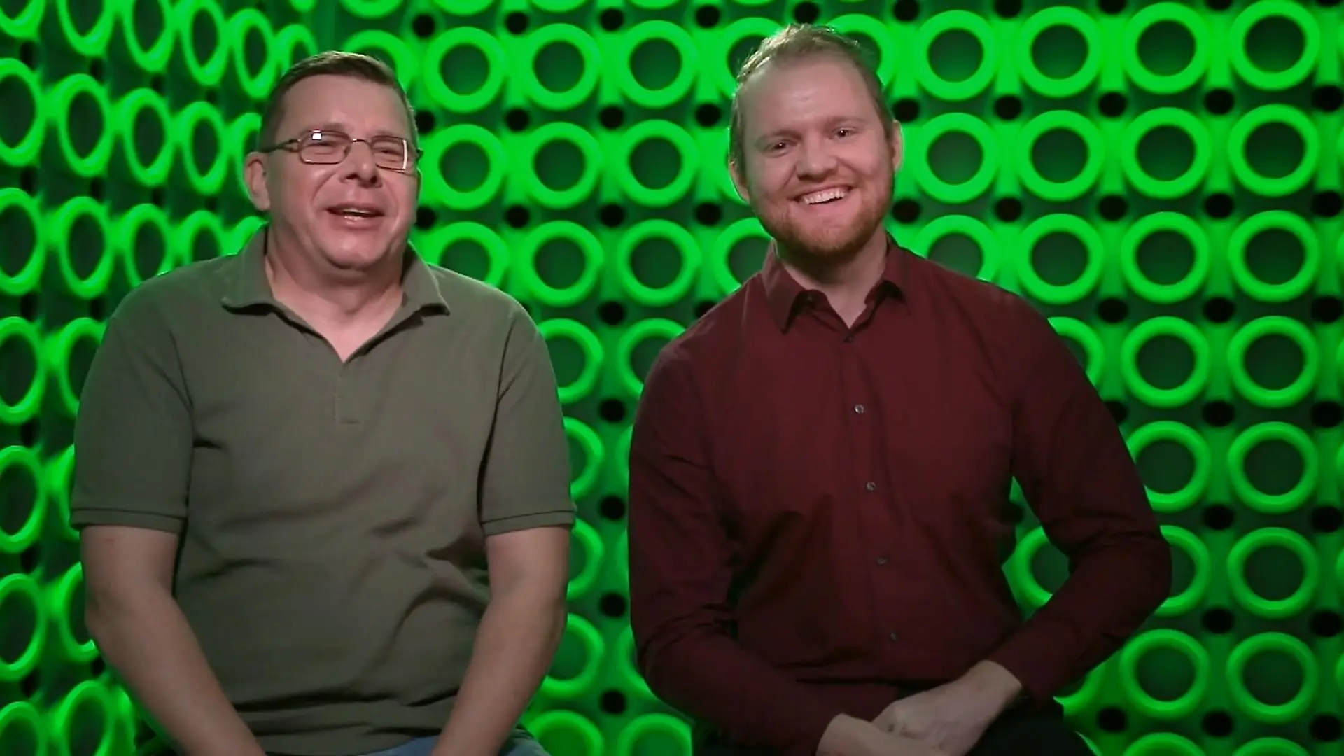 Tobi und Martin beweisen ihre Teamarbeit Auch bei der Aufgabe?