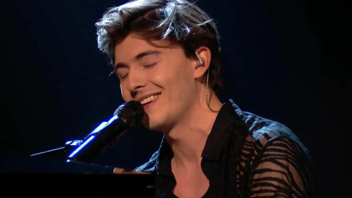 Jonathan bringt Raab mit „Golden Hour" kurz zum Träumen Chefsache ESC 2025: ER ist Olli Dittrichs Sohn
