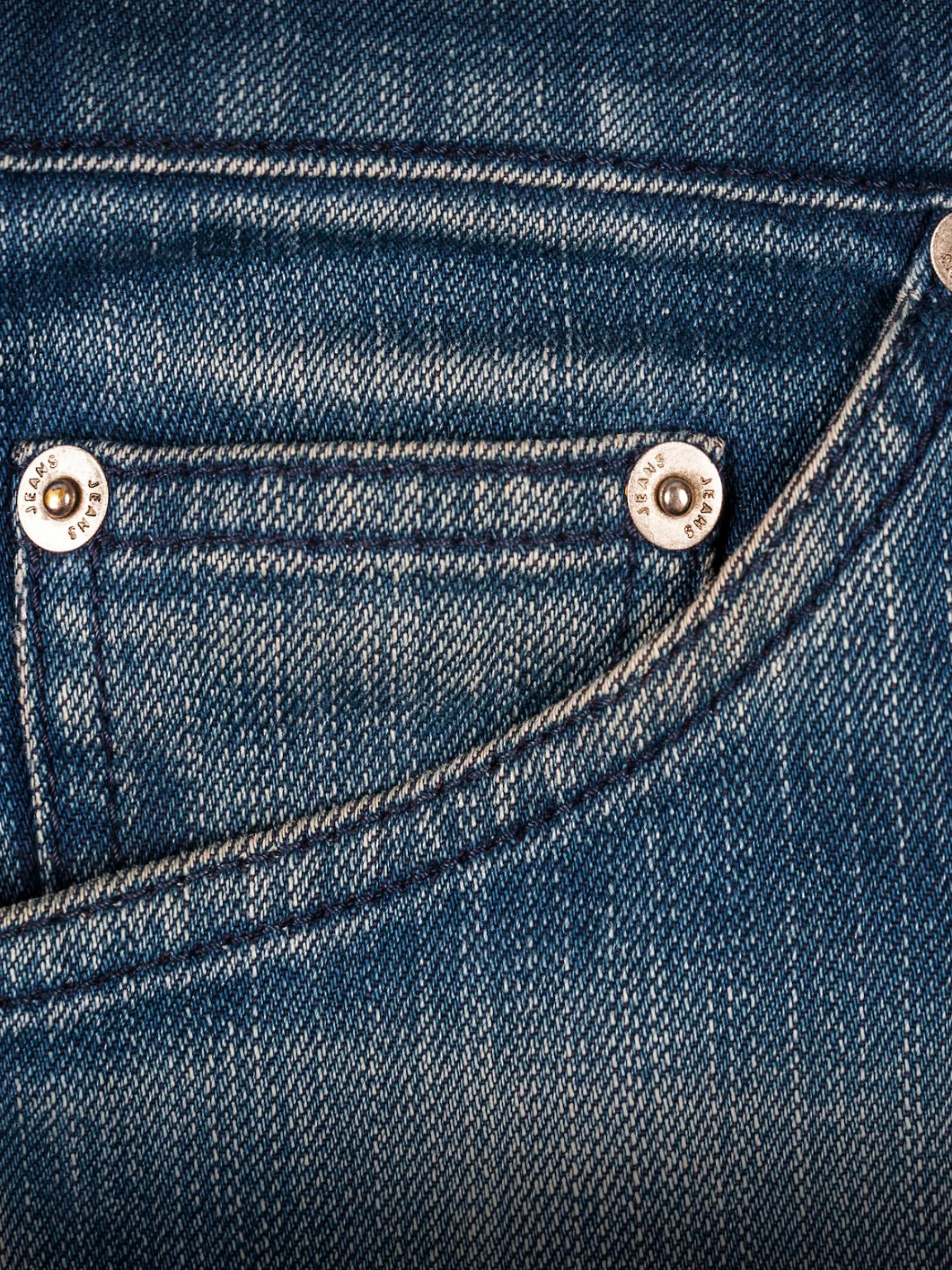 Die fünfte Tasche in der Jeans