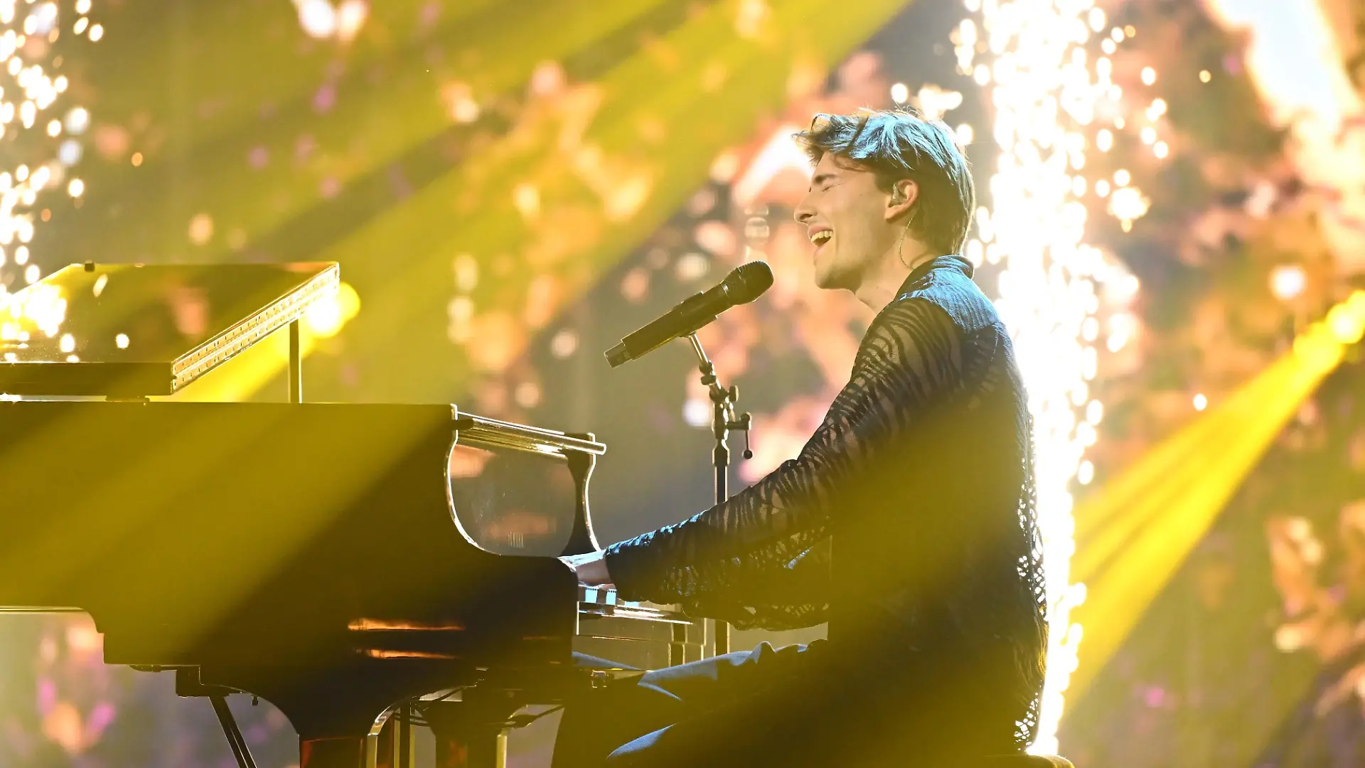 Jonathan bringt Raab mit „Golden Hour” kurz zum Träumen