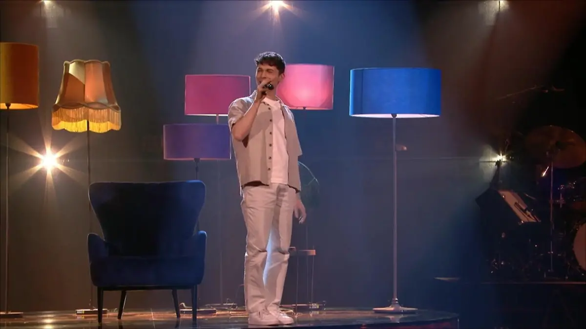 Vincent Varus zaubert der Jury ein Lächeln ins Gesicht „Chefsache ESC 2025“ – zweite Show