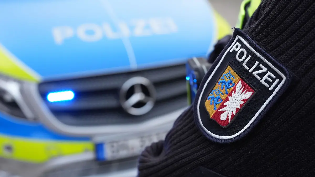 Der Verletzte erschien auf einer Polizeistation. (Symbolbild)