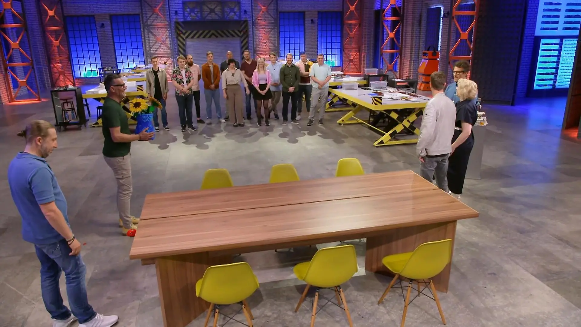 Jetzt kommt das Tortenkatapult ins Spiel Roboter Bert mit einem Twist